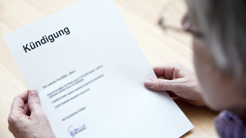 "Prollig und sicherlich nervige Stimme": Bewerberin erhält aus Versehen Feedback von Firma
