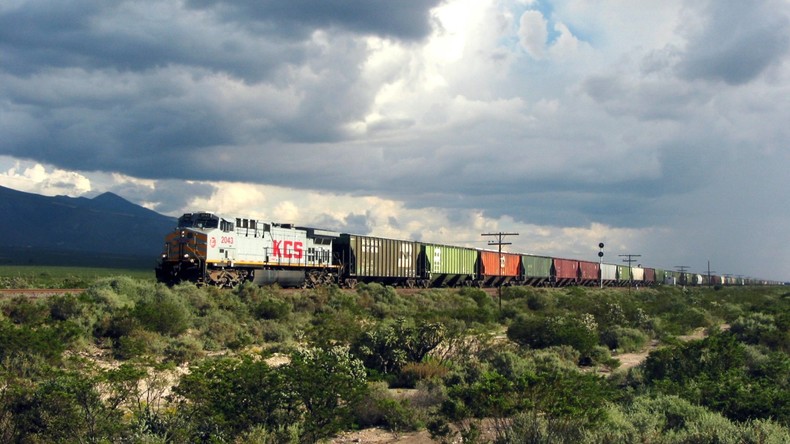 Raubversuch führt zu Zugentgleisung in Mexiko