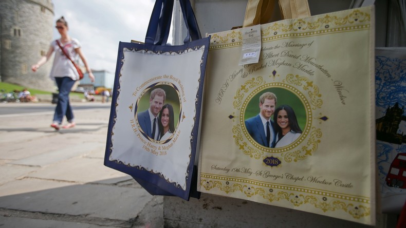 Nichts verkommen lassen: Britin erlöst royale Geschenktüte auf eBay für über 24.000 Euro
