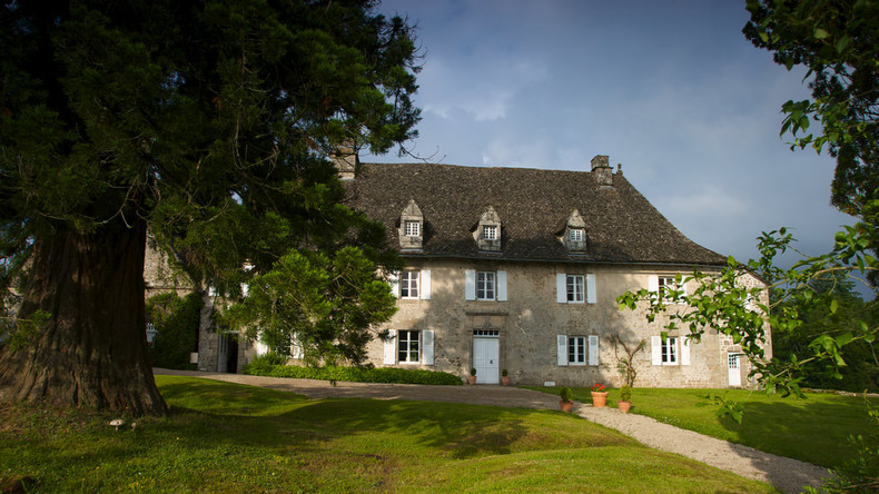 Lerne Französisch: Millionen-Schloss für elf Euro zu haben - bei perfekten Sprachkenntnissen