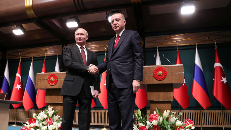 Türkei und Gazprom einigen sich auf landseitigen Ausbau von Turkish Stream
