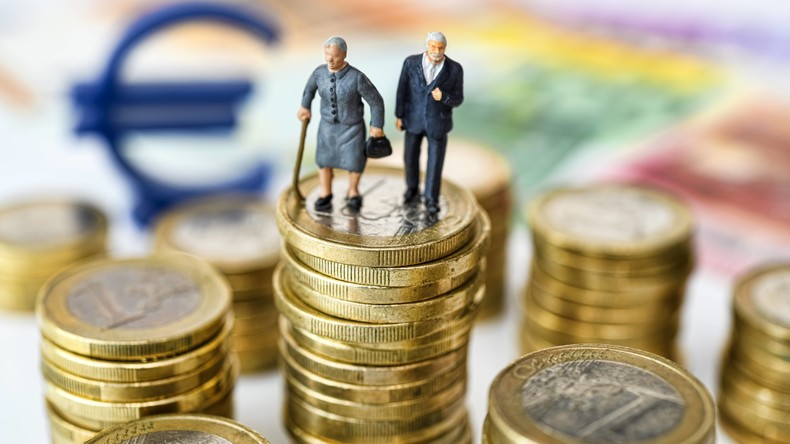 "Schieben Sie unseren Sohn ab": Rentner wollen Sohn loswerden, der sie beraubte