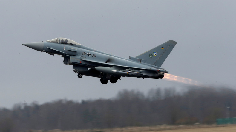 Im Tiefflug über Berlin: Kampflugzeuge sorgten für Verwunderung unter Einwohnern