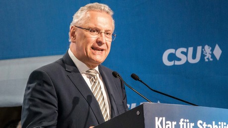 Bayerns Innenminister unbeeindruckt von Großprotest gegen Polizeigesetz: "Lügenpropaganda"