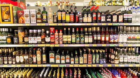 Deutsche geben Milliarden für Bier und Spirituosen aus
