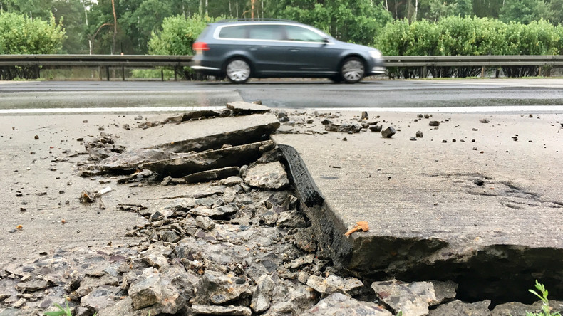 Hitze lässt Autobahnen bröckeln