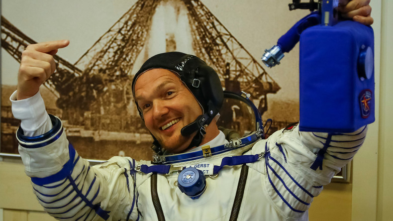 LIVE: ISS – Ankunft der Crew von Alexander Gerst und Willkommenszeromonie
