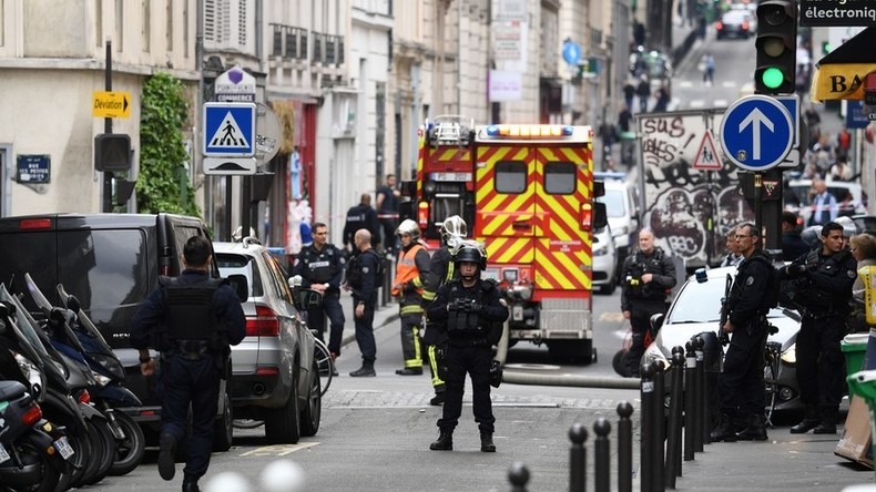 Innenminister: Geiselnehmer in Paris festgenommen, Geisel befreit