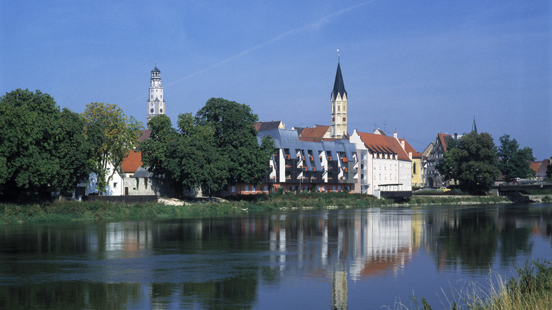 Bayern: Bürgermeister bricht in Stadtratssitzung zusammen und stirbt