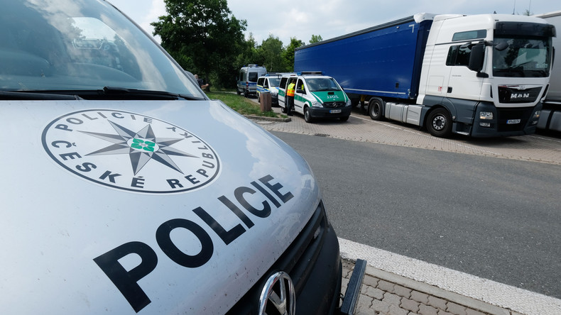 Tschechische Polizei hebt mehr als 260 Crystal-Labore aus