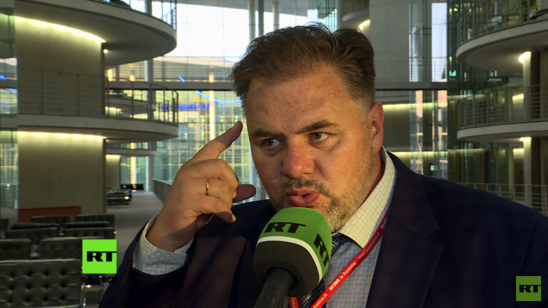 Ukrainischer Journalist Kotsaba nach der Haft: "Doppelmoral der EU ist beschämend" (Video)