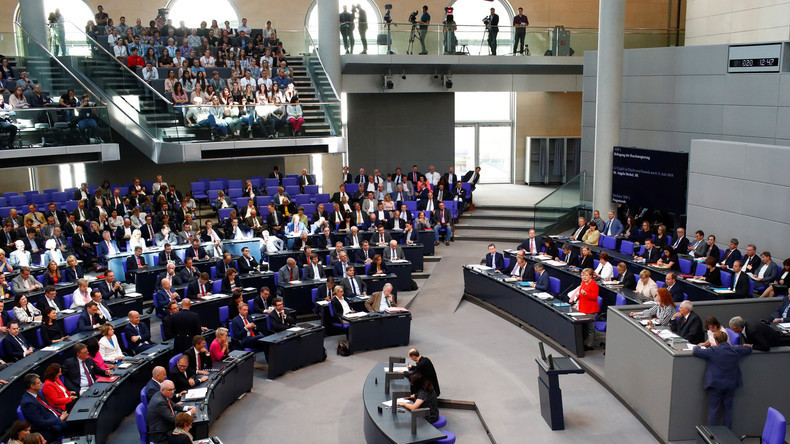 LIVE: 40. Sitzung des Deutschen Bundestags zu Masterplan - Flüchtlings- und Integrationspolitik
