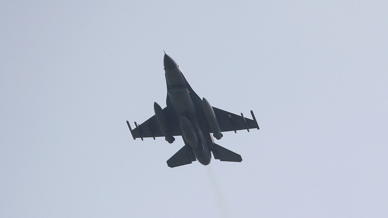 Türkische Luftwaffe bombardiert erneut PKK-Stellungen im Nordirak