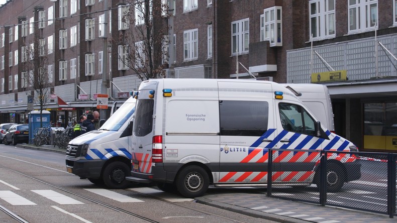 Kleinbus fährt bei Festival in Besuchergruppe: Ein Toter, drei Verletzte - Verursacher gefasst