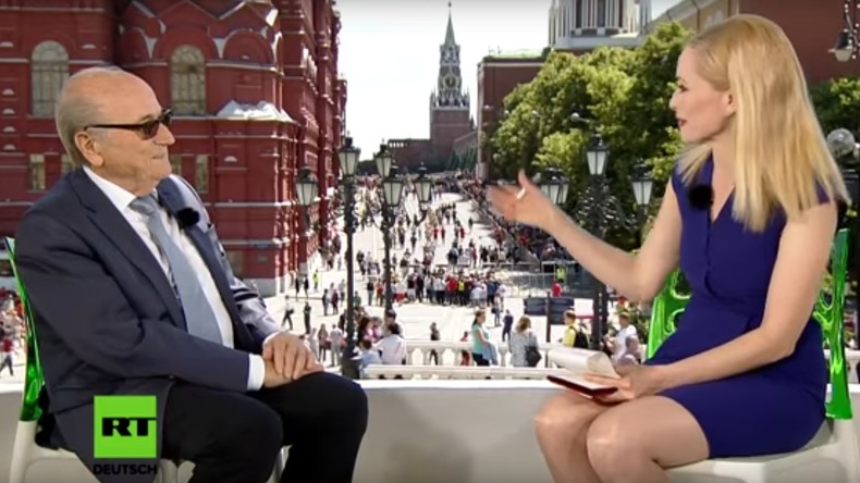 Ex-FIFA-Chef Blatter: Fußball bewegt mehr als jede andere Sportart (Video)