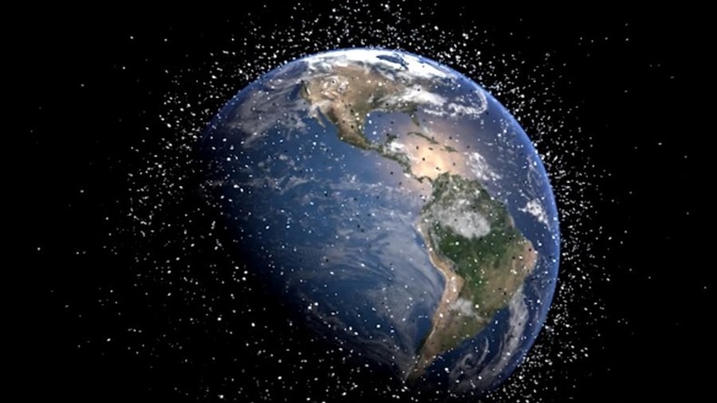 Interstellare Aufräumarbeiten: Raumfahrzeug mit riesiger Harpune und großem Netz von ISS gestartet