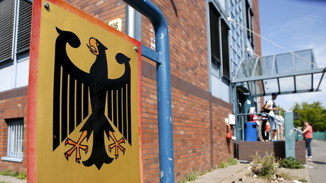 Abkassieren mit der Flüchtlingskrise: Unternehmensberater bekamen rund 55 Millionen Euro vom BAMF
