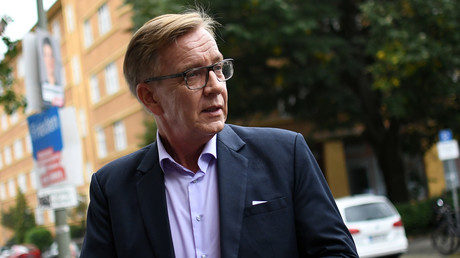 Neue Mauer: Linke-Politiker Bartsch pflanzt "sicherheitstechnische" Bäume in Israel