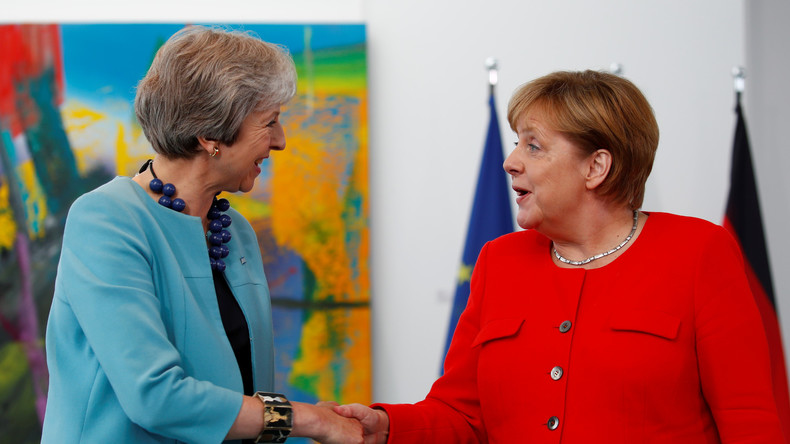 LIVE: Pressekonferenz nach Treffen von Merkel und May in Berlin