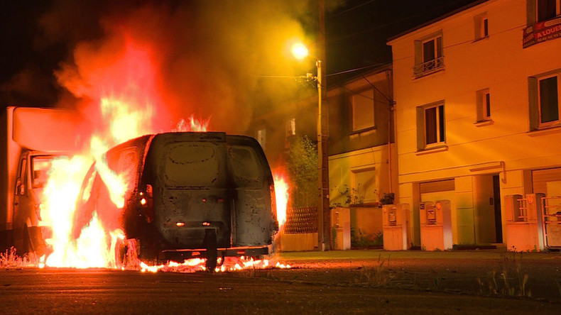Von "Notwehr" zu "Fahrlässigkeit": Polizist ändert Darstellung zu tödlichem Schuss in Nantes
