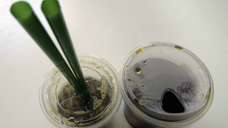 Starbucks verzichtet auf Plastik-Trinkhalme - Deadline 2020