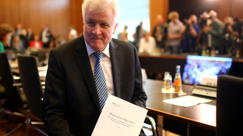 Seehofer: "Je weniger Europa leisten kann, desto mehr gewinnen nationale Lösungen an Bedeutung"
