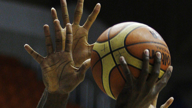 Neymar noch übertroffen: Basketballer holt Polizei wegen Foulspiel
