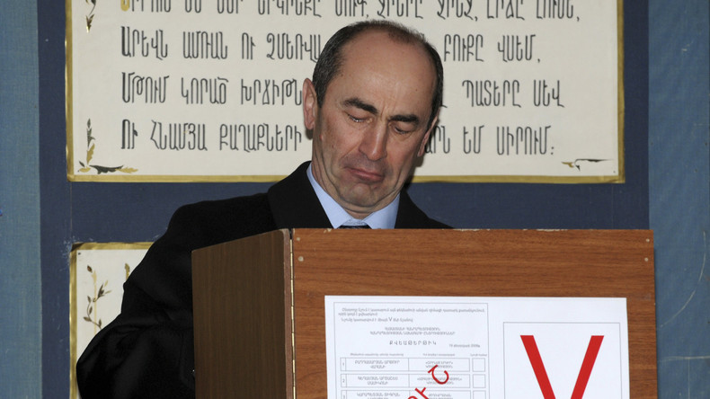 Armeniens Ex-Präsident Robert Kotscharjan kommt in Untersuchungshaft