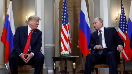 Live: Gemeinsame Pressekonferenz Trumps und Putins nach Treffen in Helsinki (Simultanübersetzung)