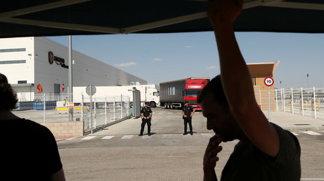 Polizeieinsatz bei Amazon: Verletzte und Festnahmen beim Streik zum Schnäppchentag in Spanien