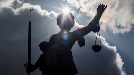 Der eingeschränkte Rechtsstaat: Wie das herrschende Recht sich von den Bürgern entfremdet