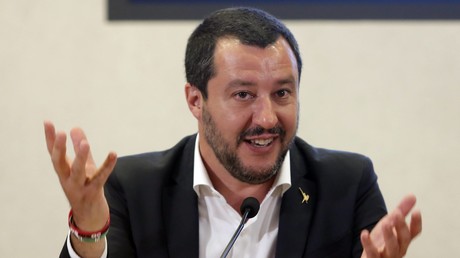 Roma, Migranten, "Mussolini-Zitat": Salvini empört Kritiker, Umfragewerte steigen