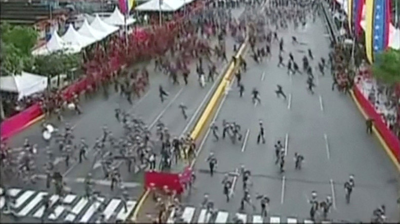 Venezuelas Präsident Maduro entgeht Sprengstoffanschlag (Video)