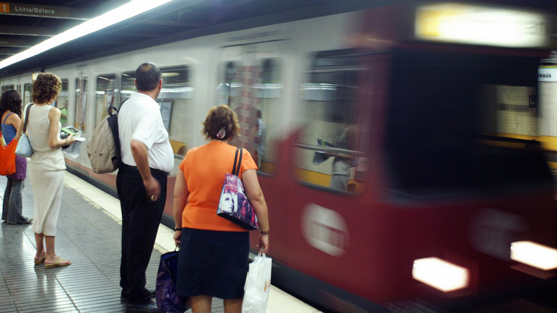 "Sünder werden sterben!": Fanatische deutsche Christen sorgen für Panik in spanischem Zug