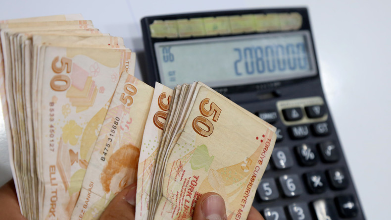 Erdoğan ruft Bürger zum Verkauf von US-Dollar auf - Trump hebt Zölle gegen Türkei drastisch an