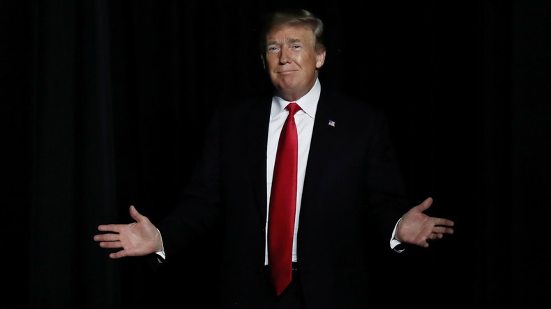 Heimliche Aufnahmen und Buch: Umstrittene Ex-Mitarbeiterin liefert sich Schlammschlacht mit Trump