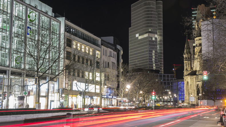 Illegales Autorennen in Berlin: Ku'damm-Raser erneut wegen Mordes vor Gericht