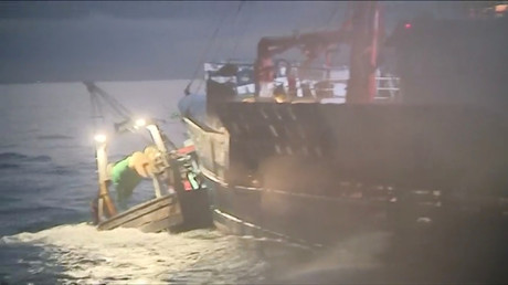 Brexit als Seeschlacht: Französische und britische Fischerboote kämpfen um Jagdgründe