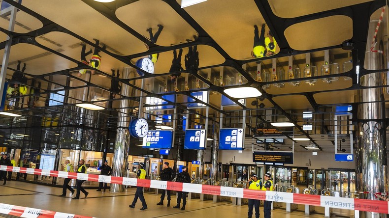 Messerattacke am Amsterdamer Hauptbahnhof war Terroranschlag – Angreifer lebte in Rheinland-Pfalz