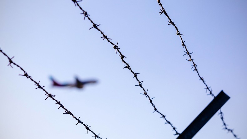 Abschiebeflug aus Deutschland in Afghanistan eingetroffen