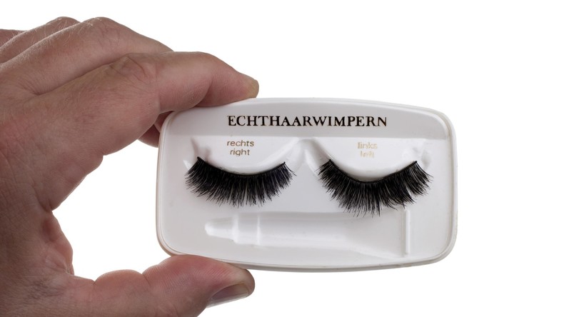 Für gesunde Schönheit in der Politik: Künstliche Wimpern und Nägel tabu im Parlament von Tansania