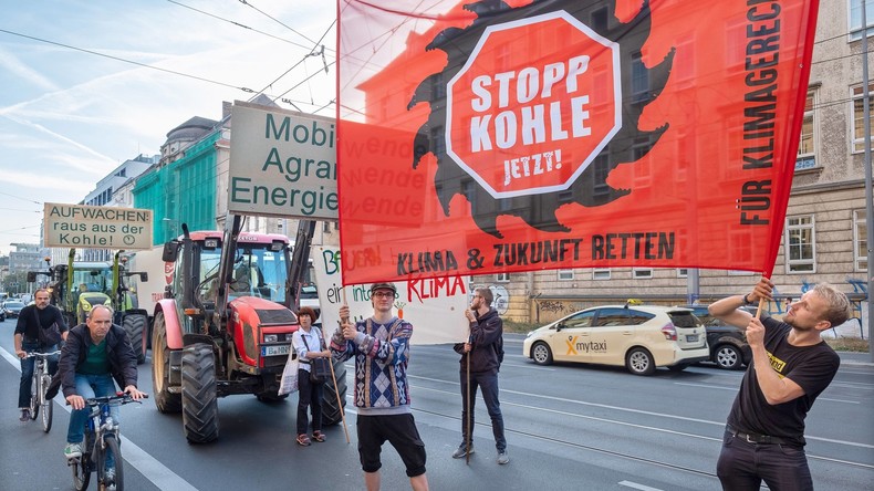 RWE hält an Rodung in Hambach fest - Verzicht würde Milliarden kosten