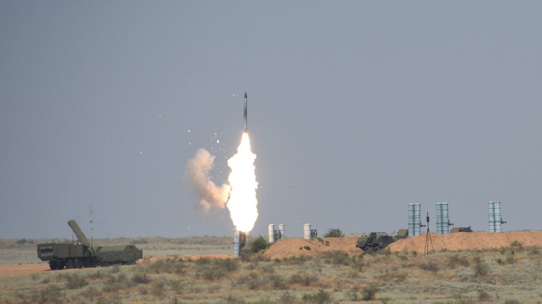 Reaktion auf Abschuss von Il-20: Russland rüstet syrische Armee mit S-300-Flugabwehrsystemen aus