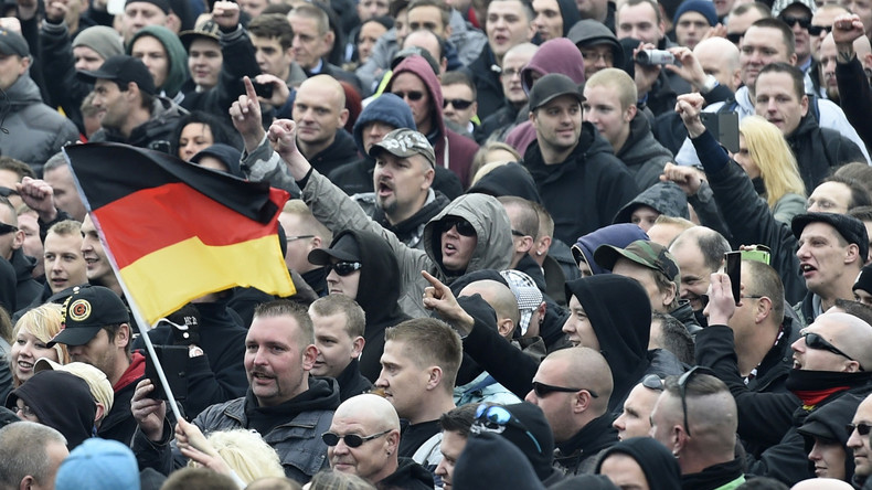 Nach Neonazi-Marsch in Dortmund: SPD fordert Stellungnahme von Polizei und Landesinnenminister