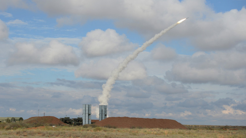 "Wir machen sie platt" - Israelische Reaktionen auf Lieferung von S-300 nach Syrien