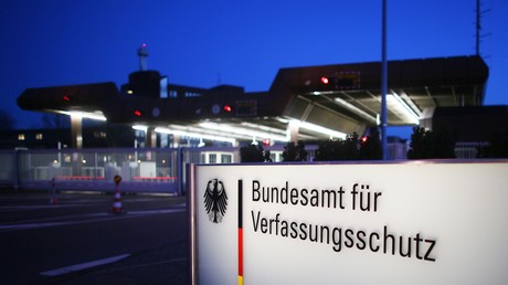 Extremismus-Verdacht bei Asylbewerbern: Zahl der Hinweise vom Bamf an Verfassungsschutz gestiegen