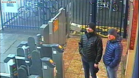 Neue Details im britischen Agententhriller - Bellingcat präsentiert Identität und Bilderbuchkarriere