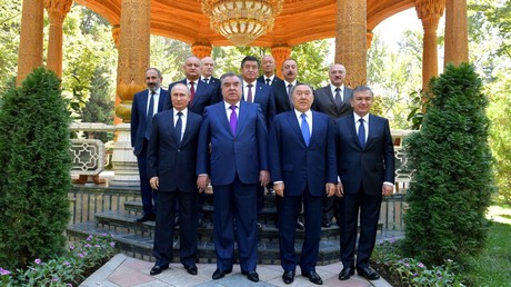 Putin: GUS-Binnenhandel trotz schlechter globaler politischer Konjunktur um 15 Prozent gewachsen