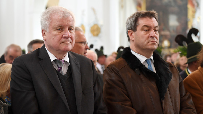 Umfrage-Absturz der CSU: Kurz vor Bayern-Wahl streiten Seehofer und Söder über Schuldfrage