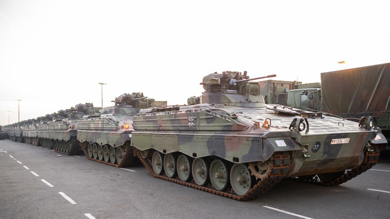 Kampfpanzer der Bundeswehr treffen zu größtem Nato-Manöver seit Ende des Kalten Krieges ein